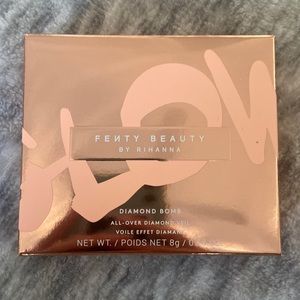 Fenty beauty diamond bomb highlighter